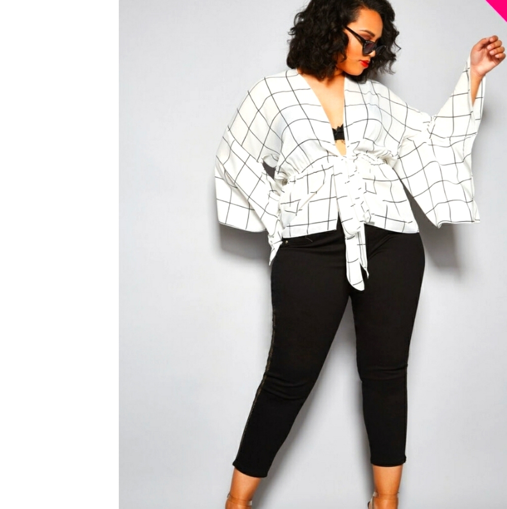 THE MIA TOP